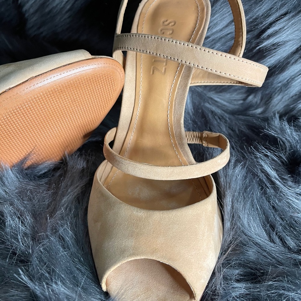 New size 7 Schutz